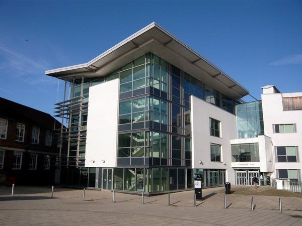 جامعة ميدلسكس